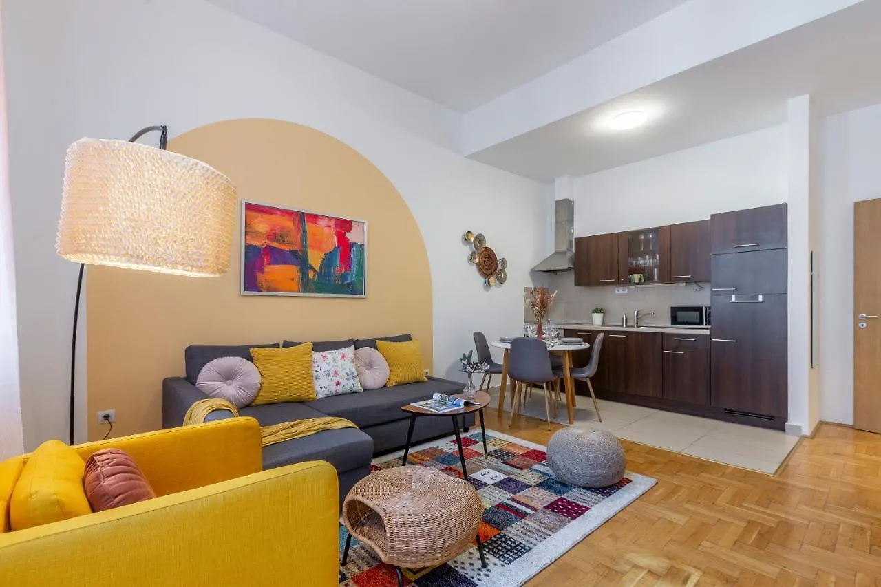Central Gozsdu Apartment In The Party Street Budapest